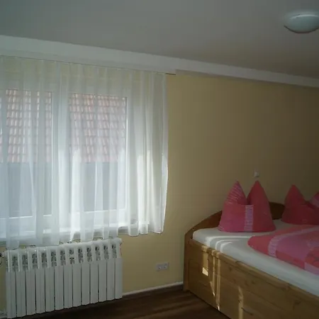 Gasthof Storchenklause Linum